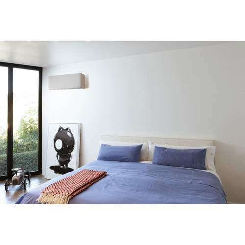 7831622_FTXA20AW_Daikin_Sfeerafbeelding_01.jpg Daikin Stylish binnenunit 2,0 kW R32 wit (inclusief IR afstandsbediening)